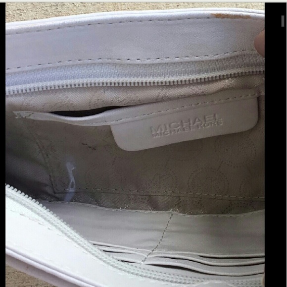 MK BUNDLE OF 2 CLUTCH'S - Picture 4 of 4